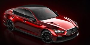 Infiniti Q50 Eau Rouge...une robe énergisante!