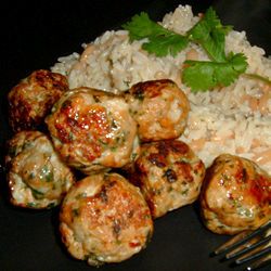 Bolas de pollo tailandesas