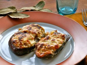 Berenjenas rellenas de cordero al aroma de canela