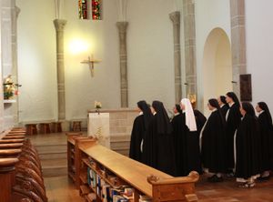 Entrer dans la prière: la prière de Jésus en Croix