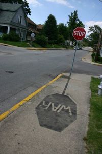 DOLTO « Street art » INVASION ...