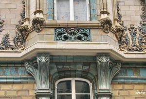 Immeuble aux chardons