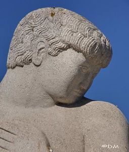 La Seyne s/Mer - Monument aux morts