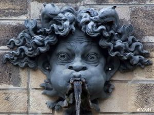 Parc de Sceaux : les mascarons de Rodin