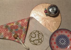 motif feuille de chanvre stylisée