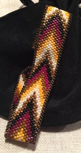 Bracelet peyote motif point bargello