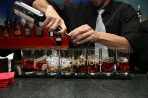Un métier, des préjugés : Le barman !