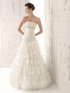 Second Hand Wedding Gowns For Use On Your Big Event