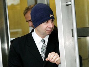 UN REPENTI DE LA FAMILLE COLOMBO DEMANDE A LA JUSTICE DE LUI PAYER UN NOUVEAU VISAGE