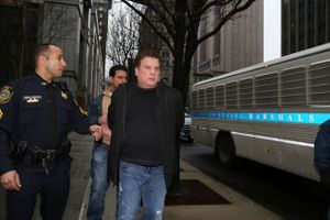 LE PROPRIETAIRE DU "BADA BING" COLLABORAIT AVEC LE FBI