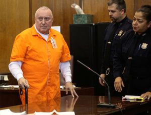 UN CAPITAINE DE LA FAMILLE BONANNO DEMANDE A SORTIR DE PRISON POUR RAISON DE SANTÉ