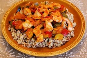 Poêlée aux légumes fondants, quinoa et crevettes (wok)