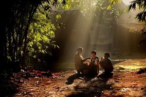 LÀNG QUÊ , BUỔI TRƯA HÈ