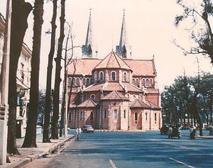 QUÊ HƯƠNG VÀ KỶ NIỆM