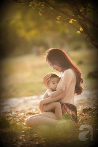 GIÒNG SỮA MẸ