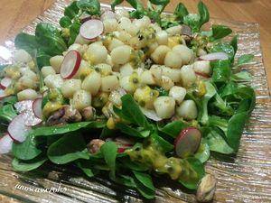Salade de St Jacques aux fruits de la passion et vinaigre de framboise