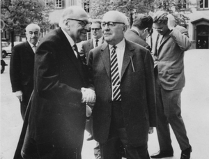 L'INDUSTRIE CULTURELLE - THEODOR ADORNO