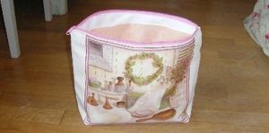 Une trousse de toilette