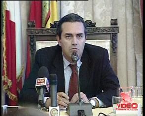 De Magistris e la rivoluzione che non si processa