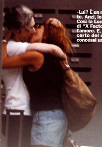 Selvaggia Lucarelli bacia Morgan