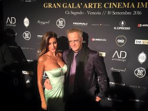 Cristoper Lambert e Cristina Buccino