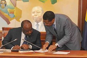 #gabon: Daniel Ona Ondo a-t-il vraiment quelque chose de solide pendant entre les jambes ?