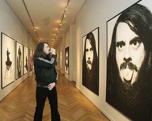 jonathan meese-photo internet.
