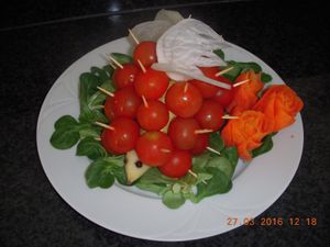 Hérisson en tomate cerise