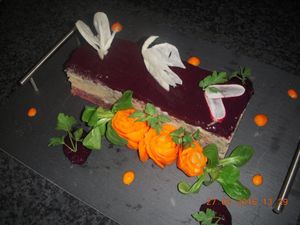 Pressé de foie gras gelée betterave et mûre