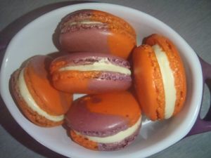 Macarons Bicolores aux fruits de la passion
