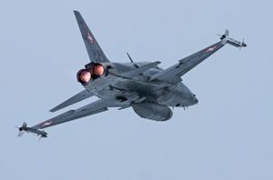Renouvellement de la flotte d'avions de combat: les militaires Suisses persistent.