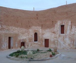 Maison troglodytique berbère à Matmata, dans le sud de la Tunisie.