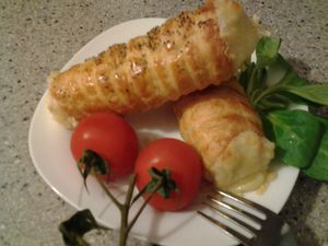 ROULES FEUILLETES AU FROMAGE