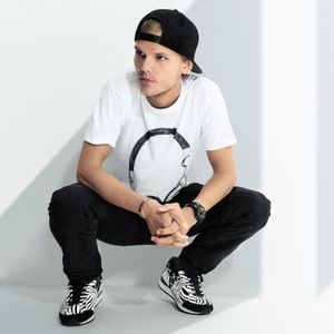Avicii : son nouvel album "Stories" sortira le 2 Octobre 2015 !