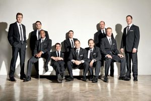 Le phénomène Straight No Chaser débarque en France !