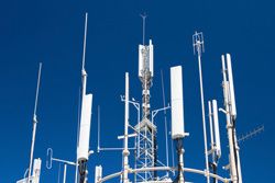 Antennes relais de vrai mouchardes.