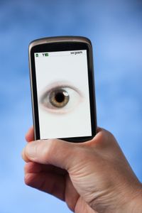 Il n’y a pas que la NSA qui surveille votre téléphone…