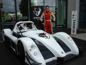 eWolf-Radical pour Joe Schmitz