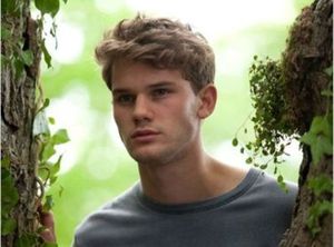 Roland Emmerich lutte pour les droits des gays