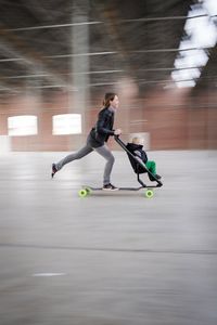 A vos "skates" les mamans !