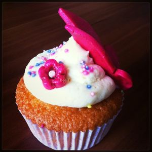 Cupcakes chocolat et vanille/ chocolat blanc recette Valrhona