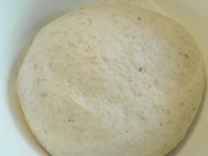 Pizza, étape 1/2, la pâte.