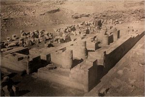 Le complexe funéraire de Djoser et la pyramide à degrés