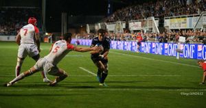 Castres surfe, Biarritz coule