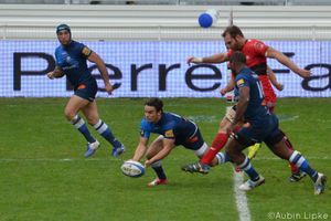 Castres stoppe l'hémoragie