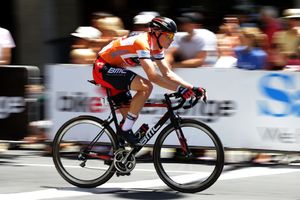 Dennis sacré sur ses terres