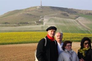 Quand l’art contemporain rencontre l’œuvre d’un politique, celle de Jean Lassalle dans le Calaisis.