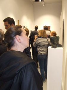 Isabelle au vernissage