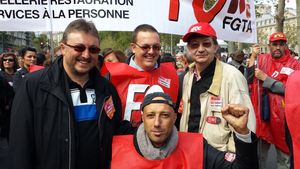 INCASABLES ET FIERS DE L'ÊTRE