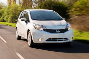 La voiture qui ne se salit jamais